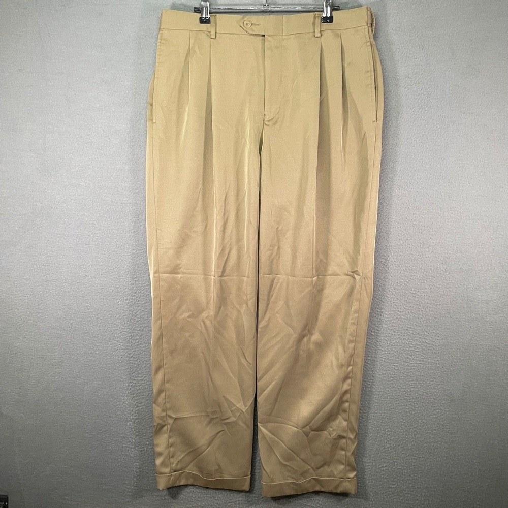 Jos A Bank Leadbetter Golf Pants Mens 34x30 Khaki Pleated Performance Polyester